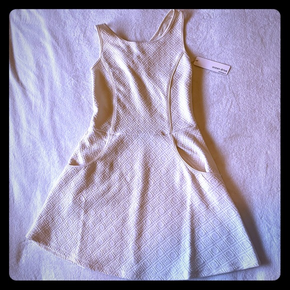 Ocean Drive Dresses & Skirts - Ivory open back dress